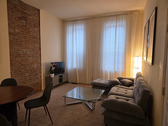 Photo - 1006 Russell Blvd Unit B