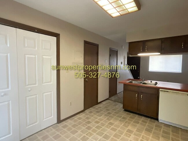 Photo - 1631 N Farmington Ave Unidad #4