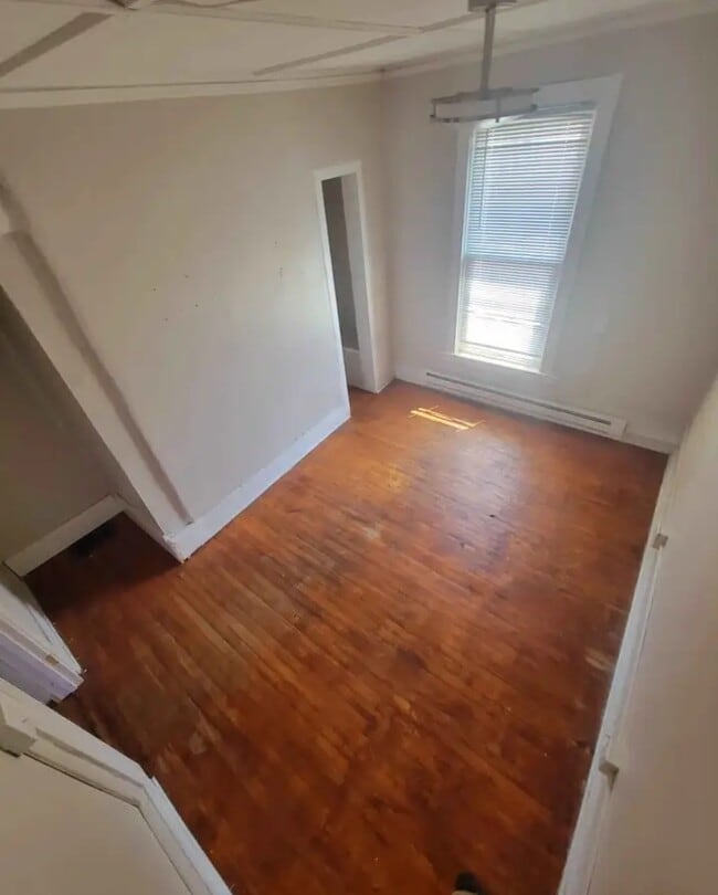 Photo - 833 Leray St