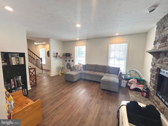 Photo - 2405 Gifhorn Ct