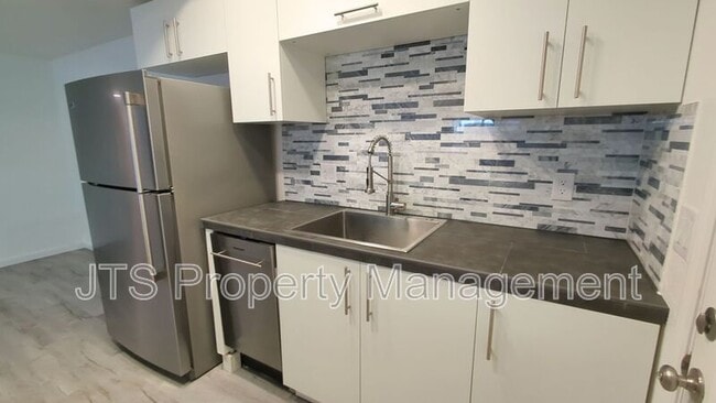 Photo - 10402 S White Rock Rd