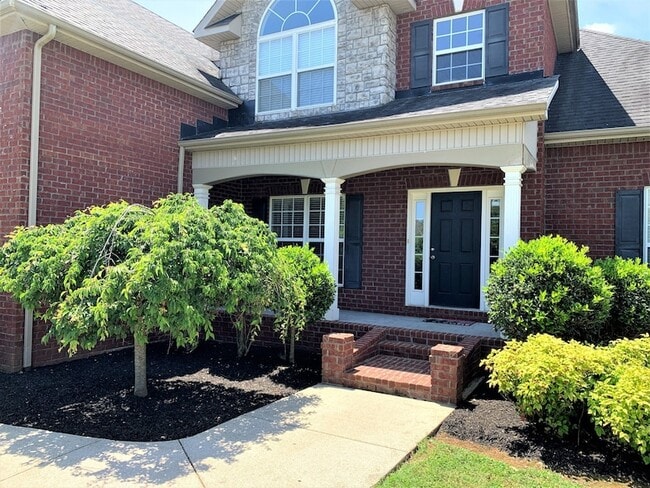 320 Foundry Cir