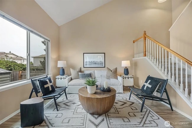 Building Photo - 9323 4th Ave W