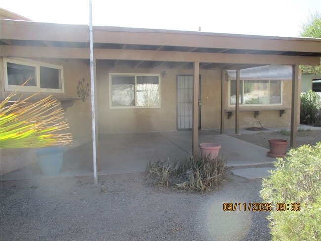 1772 Riverside Dr