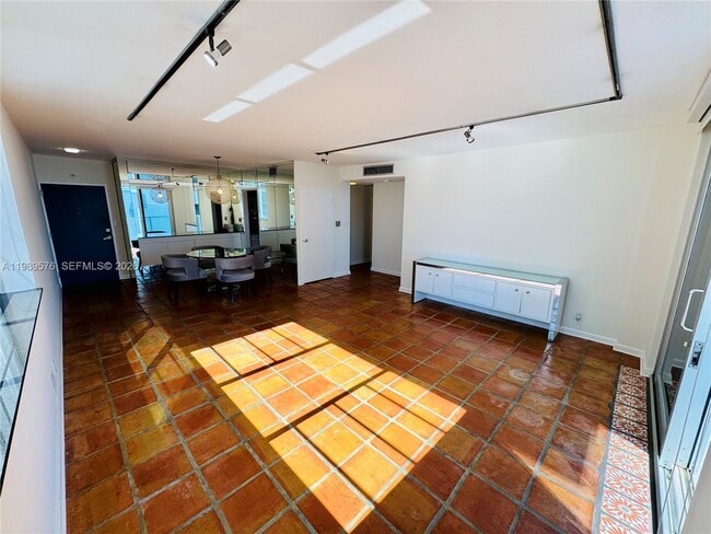 Photo - 3301 NE 5th Ave Unit 904