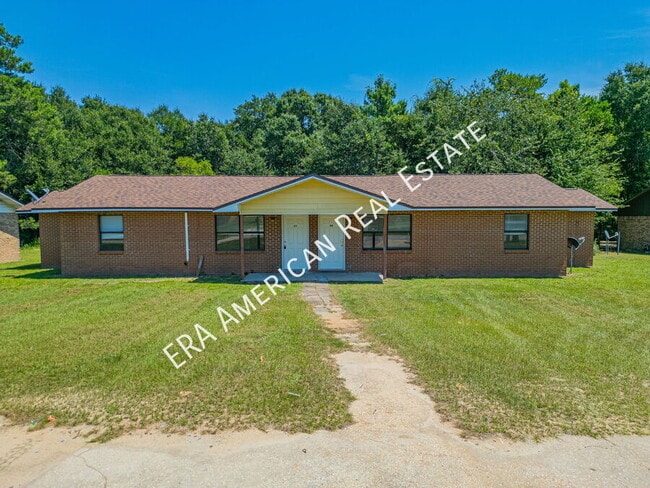 Photo - 110 Twin Trees Dr
