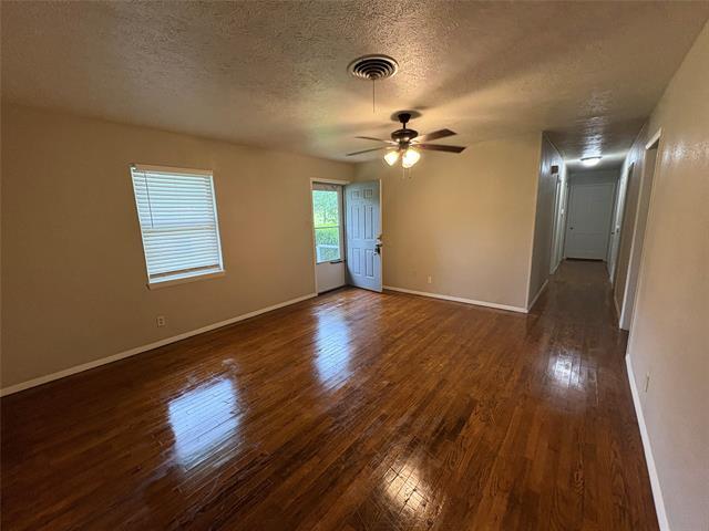 Photo - 404 W Heron St