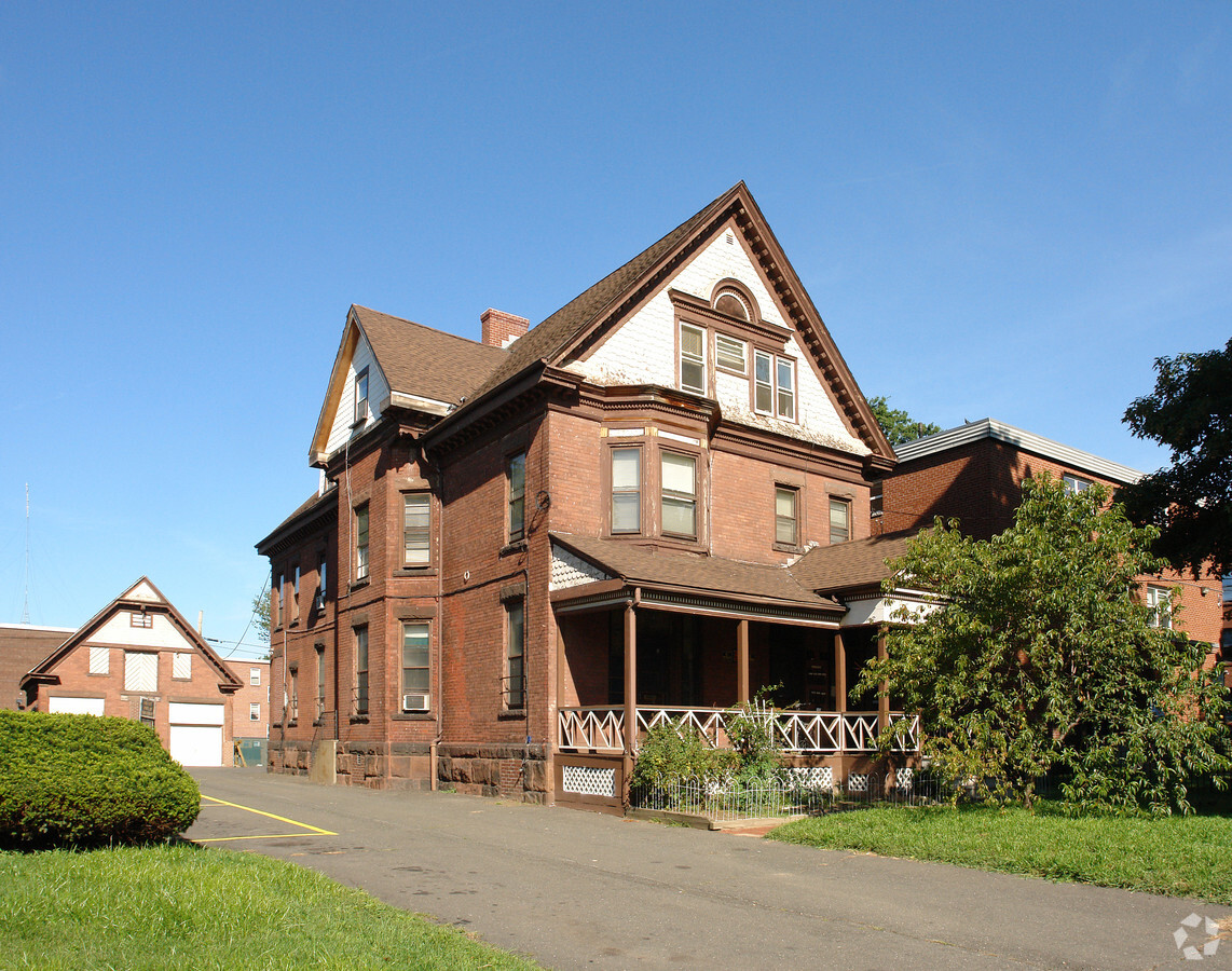 Photo - 35-37 Imlay St Apartments