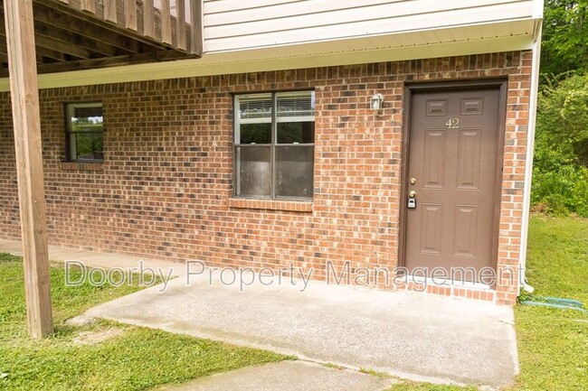 Building Photo - 42 Nicole Ln. Rental