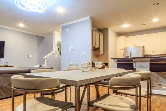 Photo - 3001 Murworth Dr