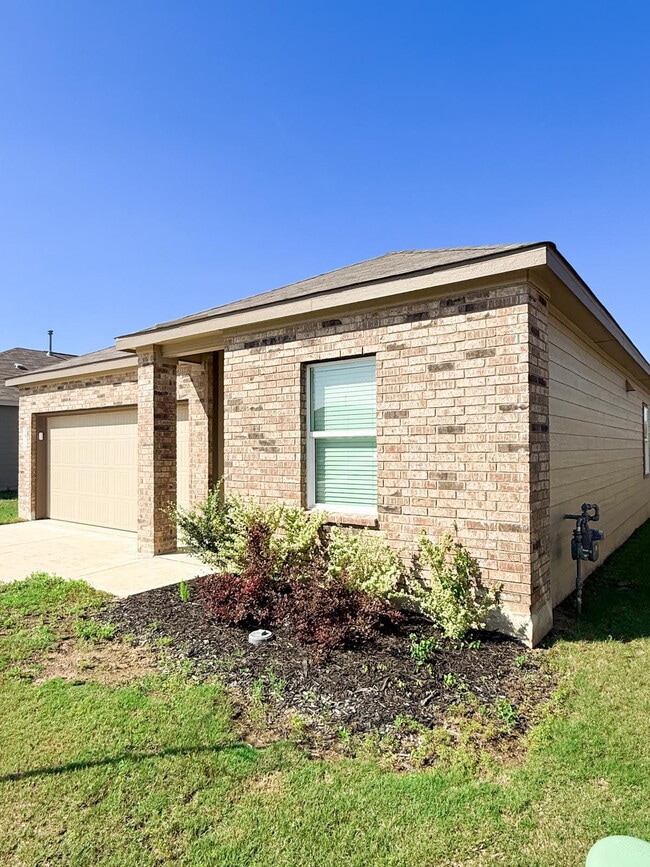 Photo - Charming 3-Bedroom Sanctuary with 2 Full Baths Near Lackland Air Force Base – 1469 Sq Ft of Comfo...