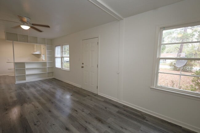 Photo - 743 E Brookwood Dr