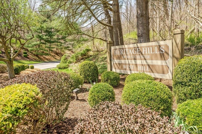 Photo - 504 Heritage Hls Unit B