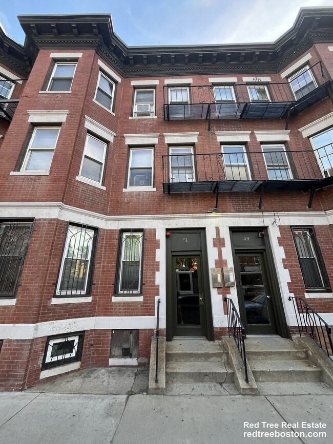 Building Photo - 51 S Huntington Ave Unit 305