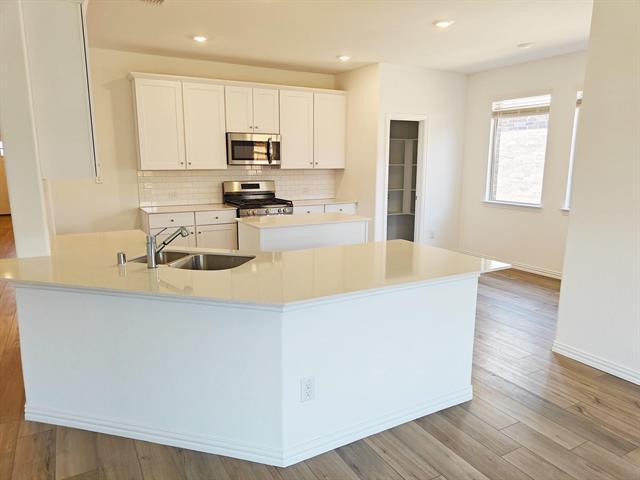 Photo - 8404 Honeylocust St