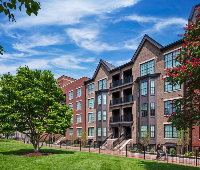 Building Photo - Residences at Topiary Park Rental