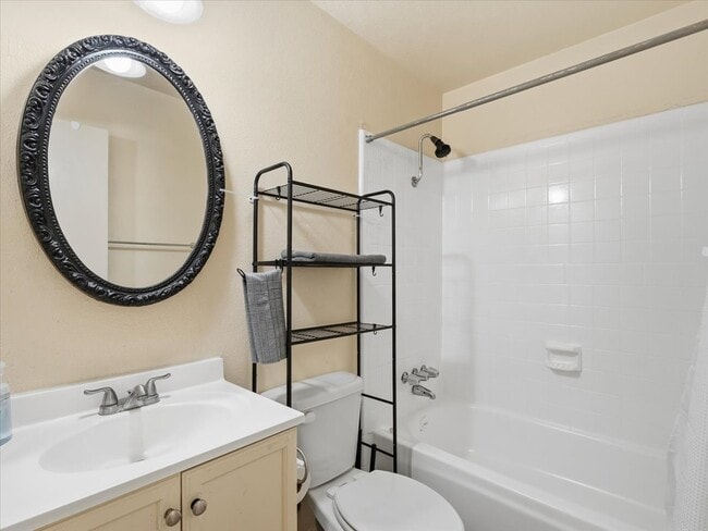 Photo - 5614 Christie Ln