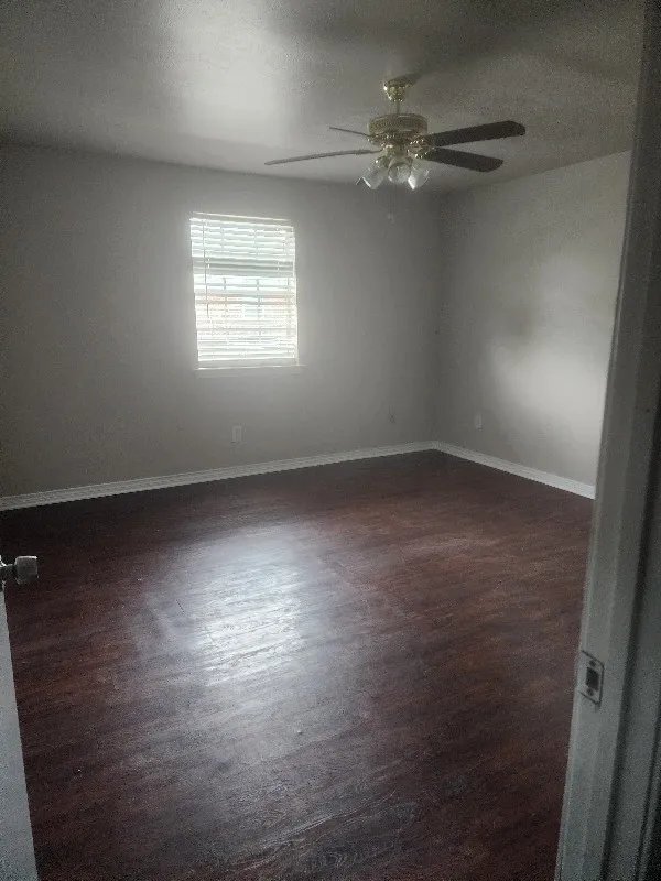 Photo - 1528 Hickory Ave