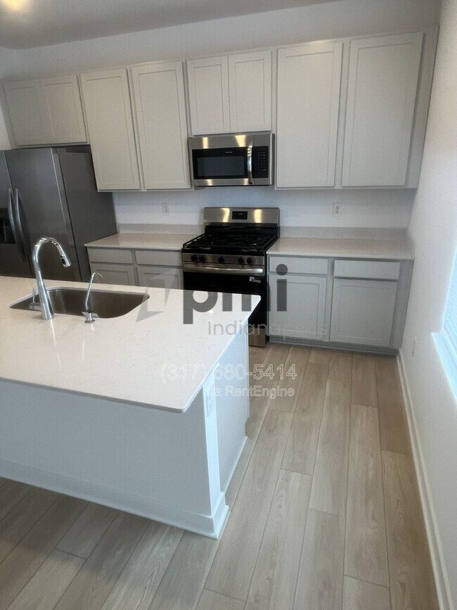 Photo - 10819 Gate Cir