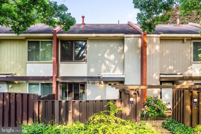 Photo - 1377 Northgate Square Townhome