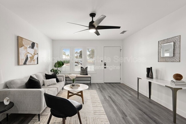 Photo - 1710 Hanford Dr Unit 1704