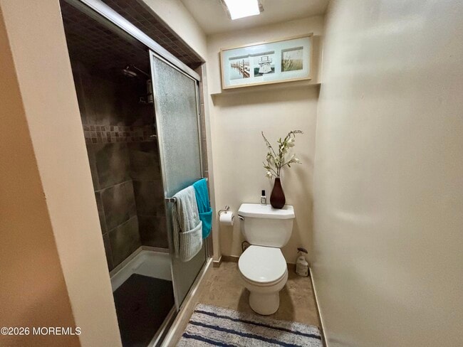 Photo - 32 Whitney Dr