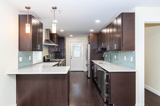 Photo - 28 Albion St Unit 1