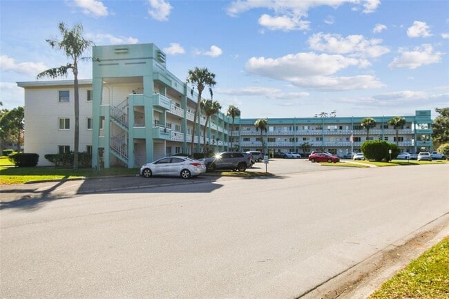 Photo - 2455 Finlandia Ln Unit 67