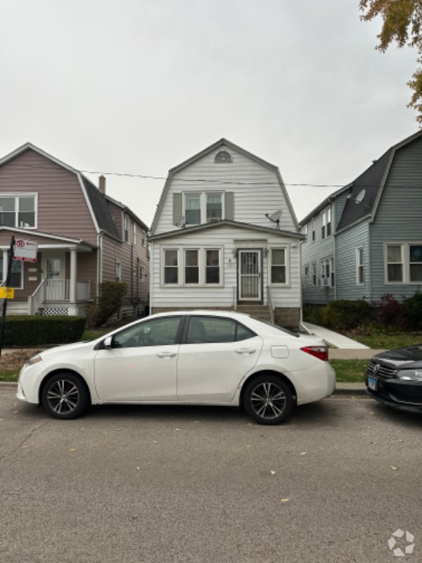 Building Photo - 5204 N Ludlam Ave Unit 5204 N. Ludlam Ave Rental