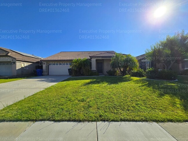Building Photo - Spacious 4 bedroom 2 bathroom home