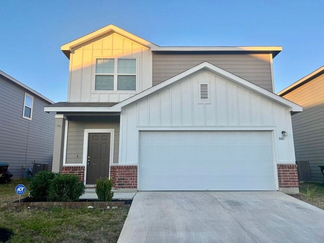 Building Photo - 5410 Rue Girard