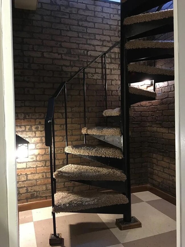 Photo - 720 N Grant St