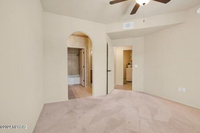 2550 E River Rd Unit 4103