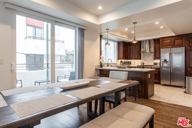 Building Photo - 907 S Shenandoah St Unit 302 Rental