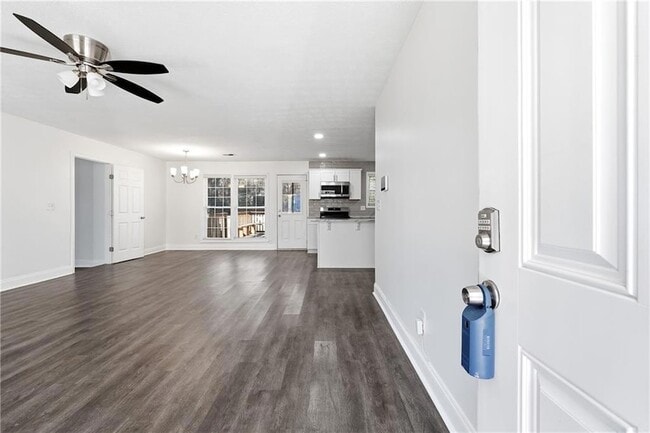 Photo - 2535 Ridgecrest Dr NW