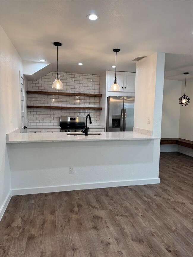 Photo - 2124 Burton Dr Unit 133