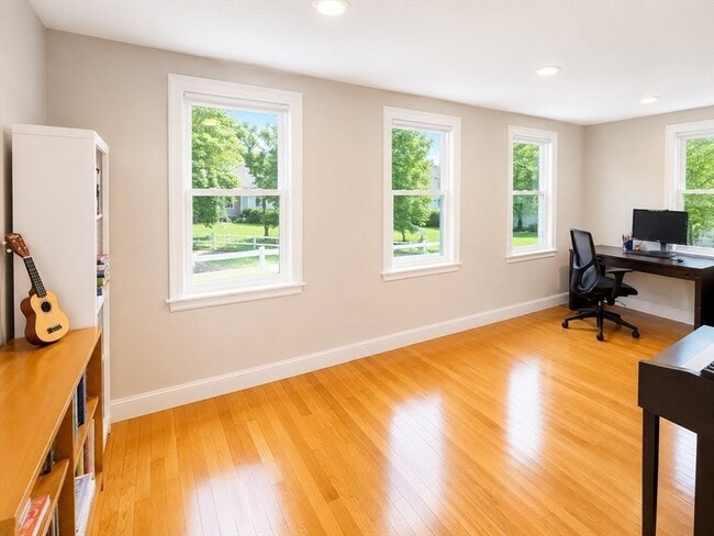 Photo - 82 Arlmont St
