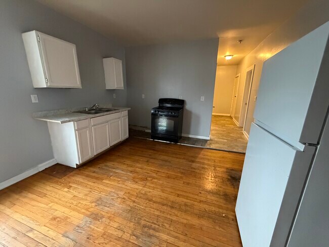 Photo - 227 Kellogg St Unidad 3