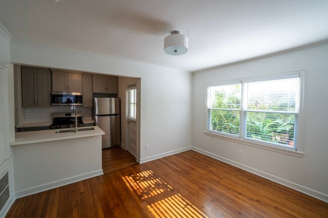 Photo - 1913 Prospect St Unit 5