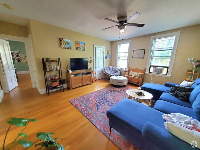 Building Photo - 234 Cypress St Unit U33 Rental