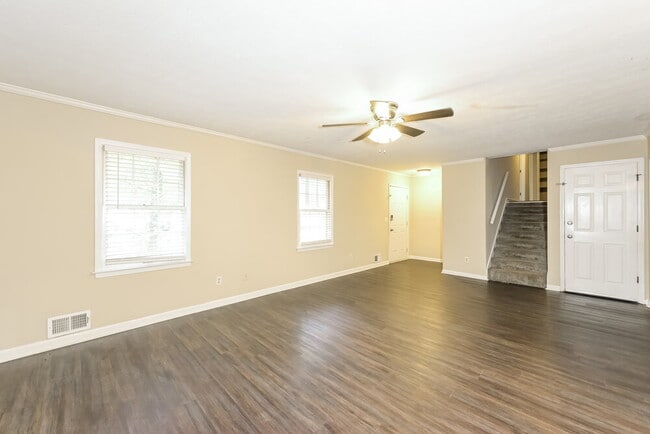 Photo - 1560 Cherry Hill Ct SW