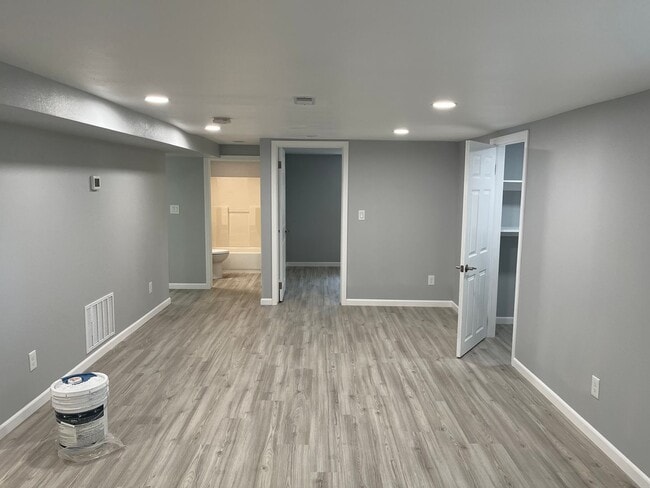 Photo - 119 4th Ave Unit B