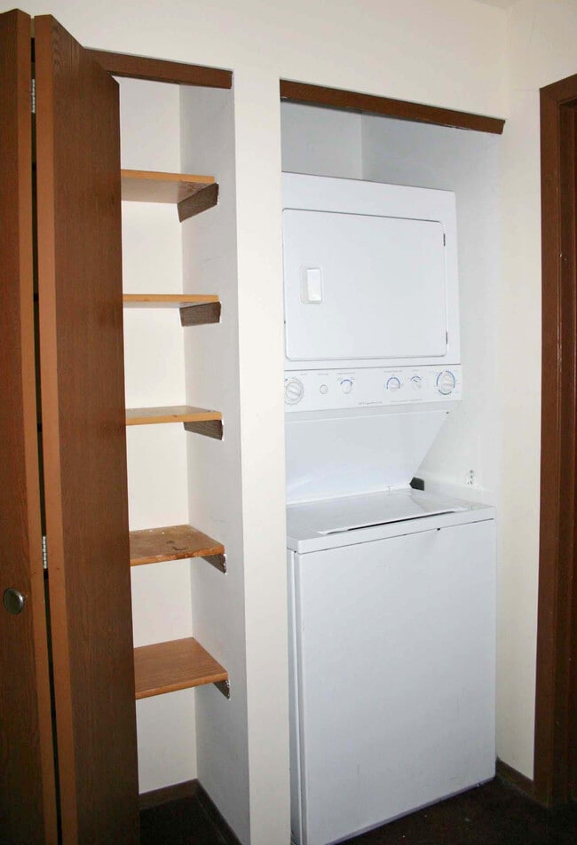 Photo - Garden Point Apartments