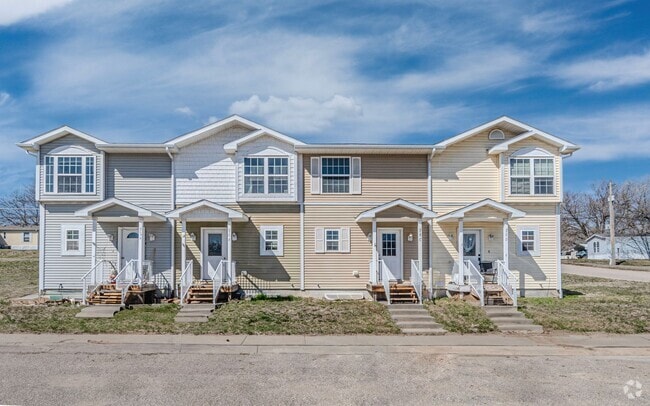 Building Photo - Please View 3D Virtual Walk-Through Before... Rental