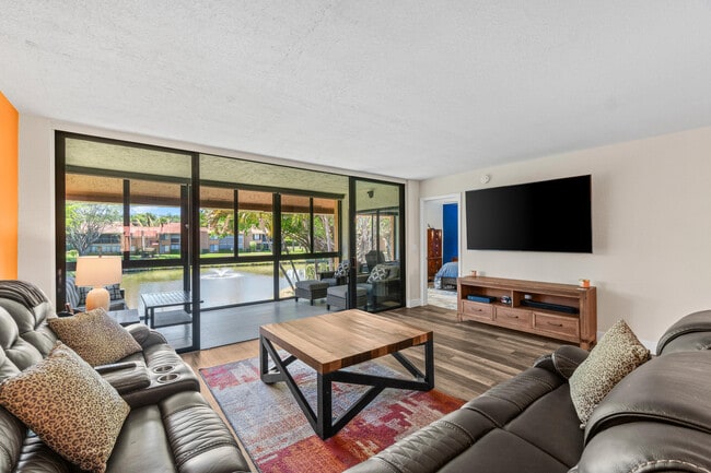 Photo - 11255 Green Lake Dr Unit 203