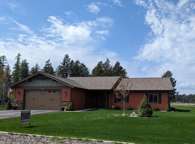 Photo - 117 Whispering Meadows Trail