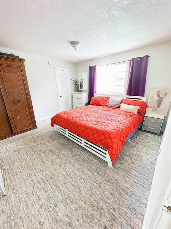 Photo - 3381 SW 16th St