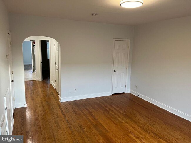 Photo - 4009 8th St NE Unit 2