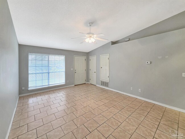 Photo - 3359 Green Briar Cir