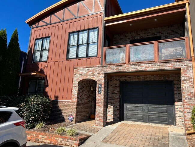 Awesome Urban Lofts Unit Available for Pre... - Awesome Urban Lofts Unit Available for Pre... Unit #560